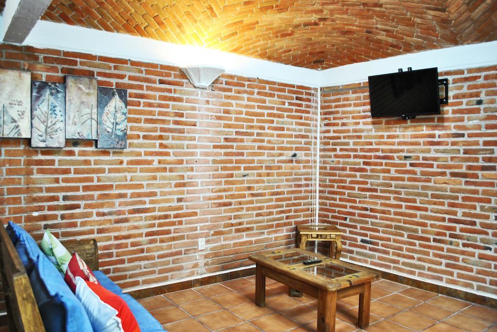 Casa Geranios Tequisquiapan Villa Room photo